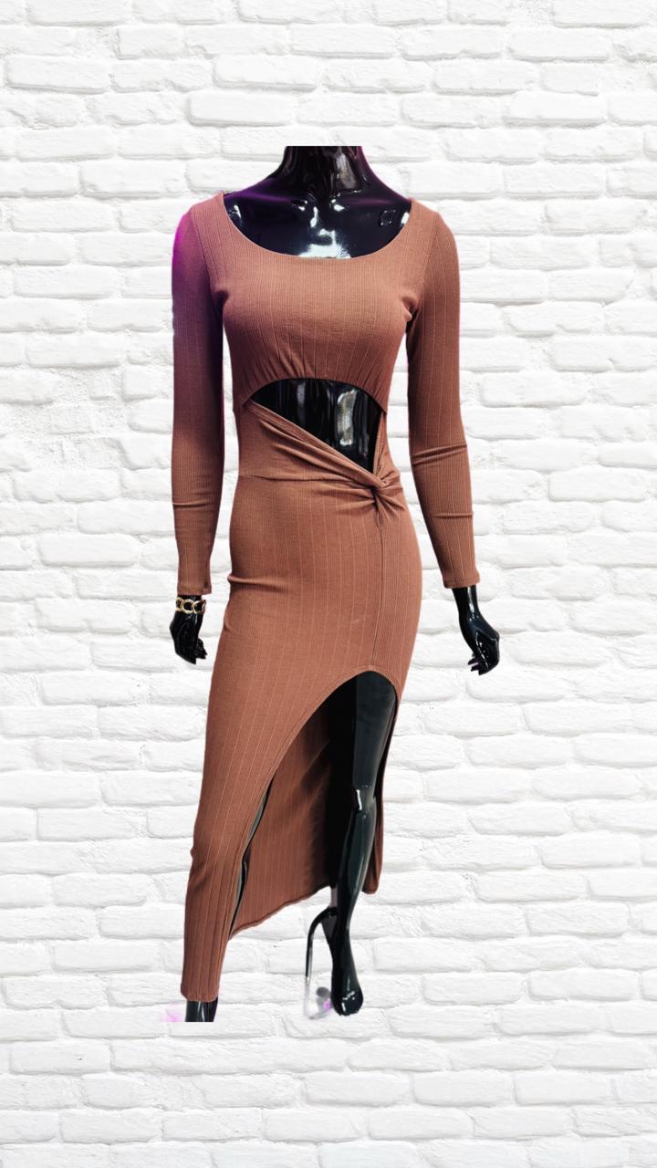 vestido canelado marrom