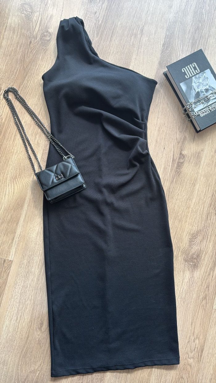 vestido um ombro só