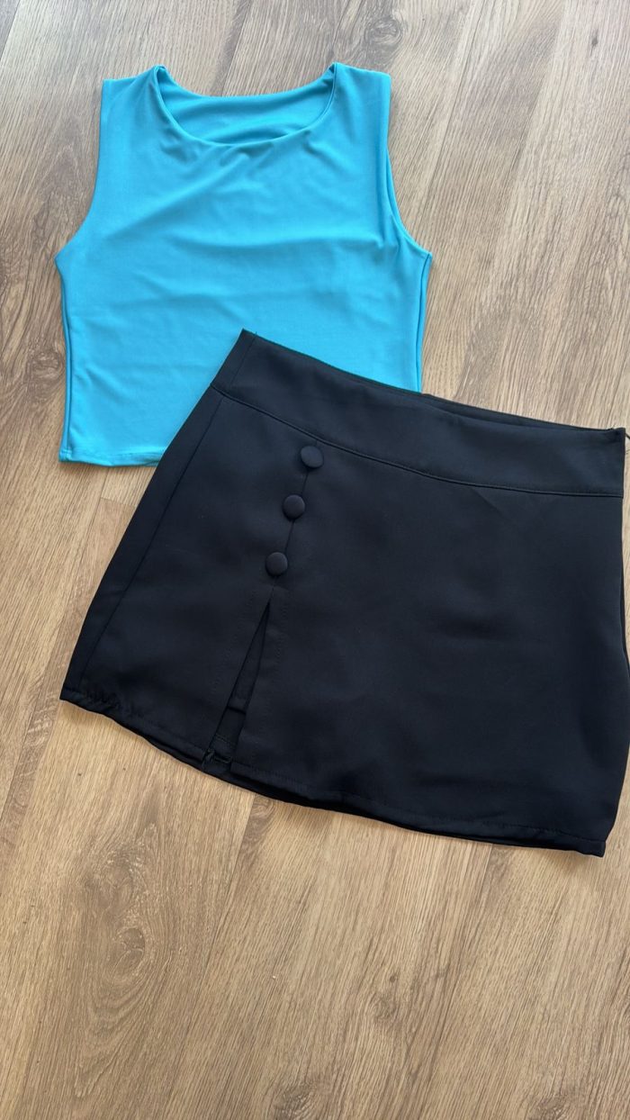 saia shorts botões
