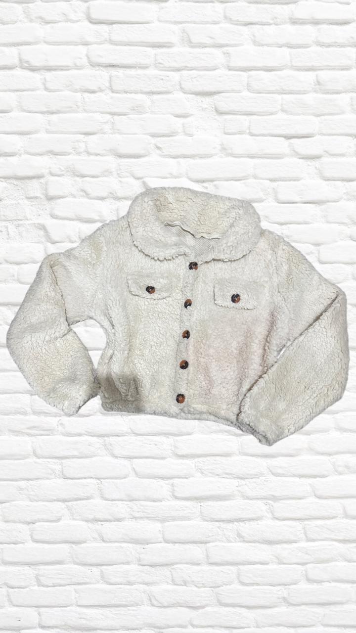 teddy com botao branco