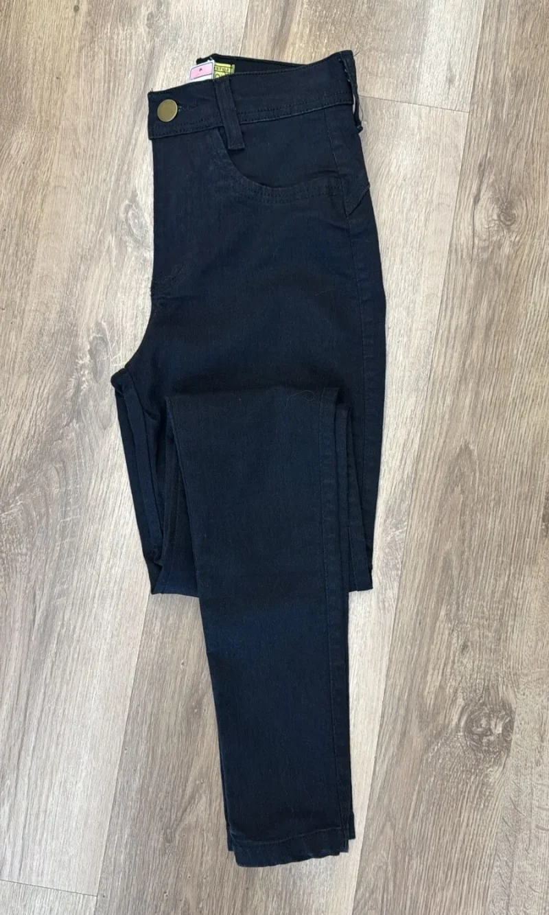 calça jeans preta