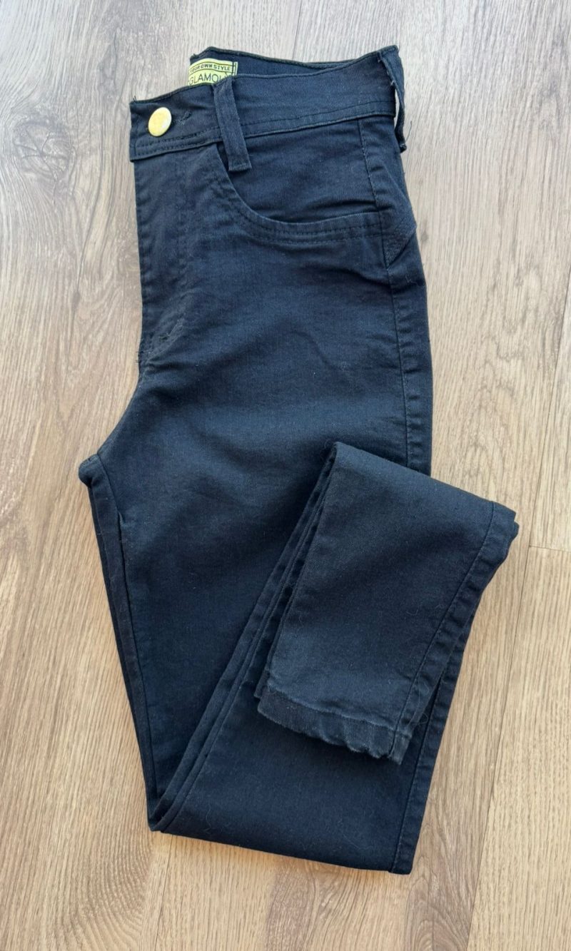 calça jeans preta