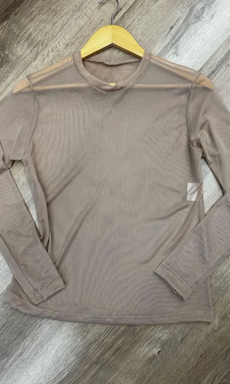 blusa tule lisa