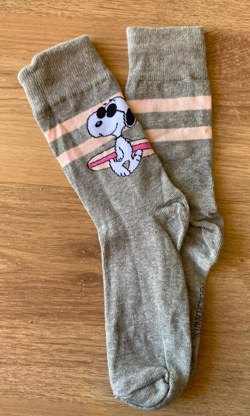 meia snoopy grey