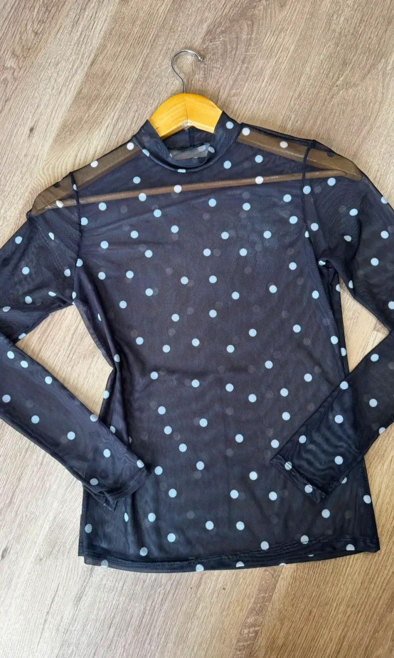 blusa tule