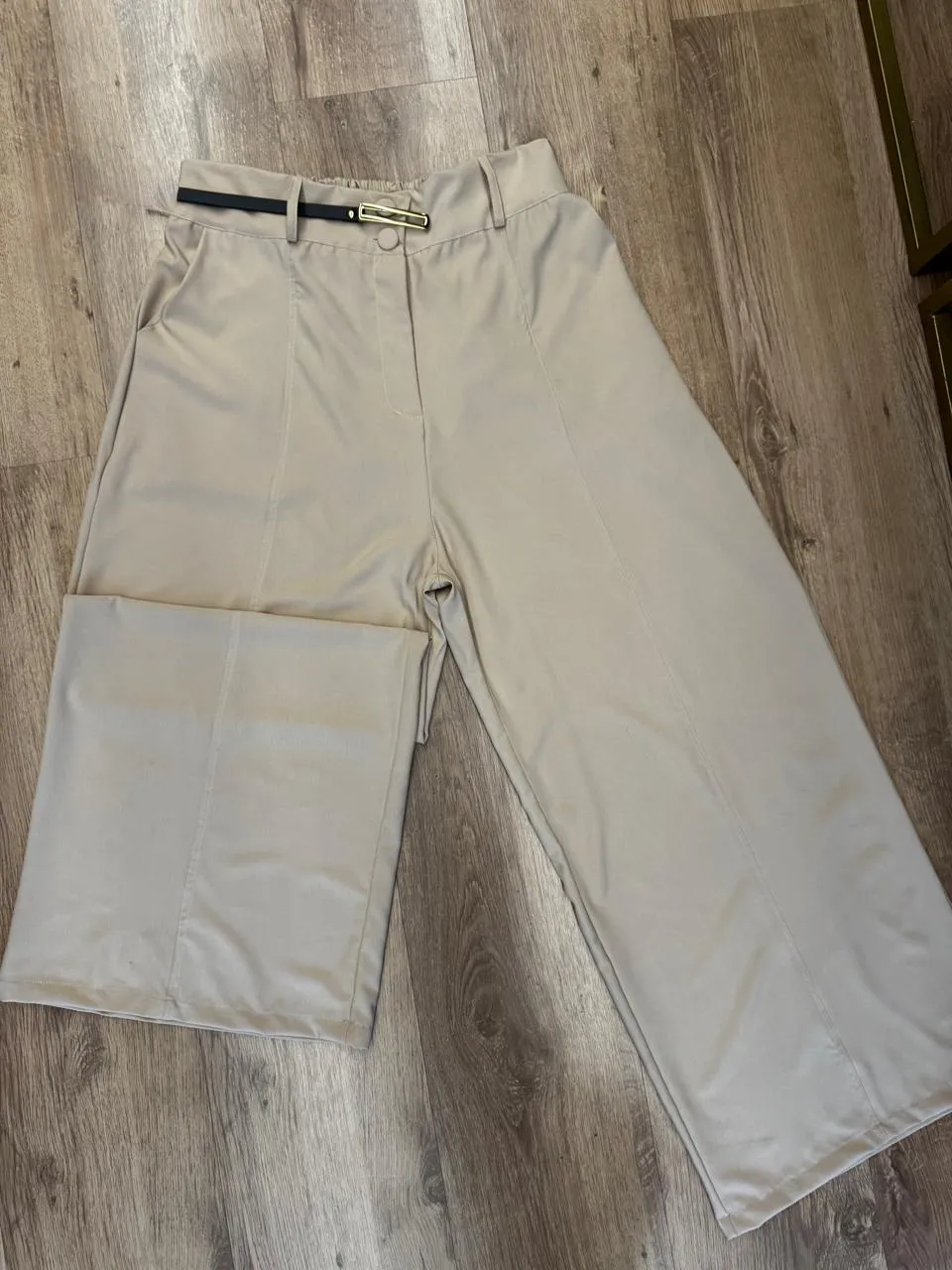 calça pantalona lizzie
